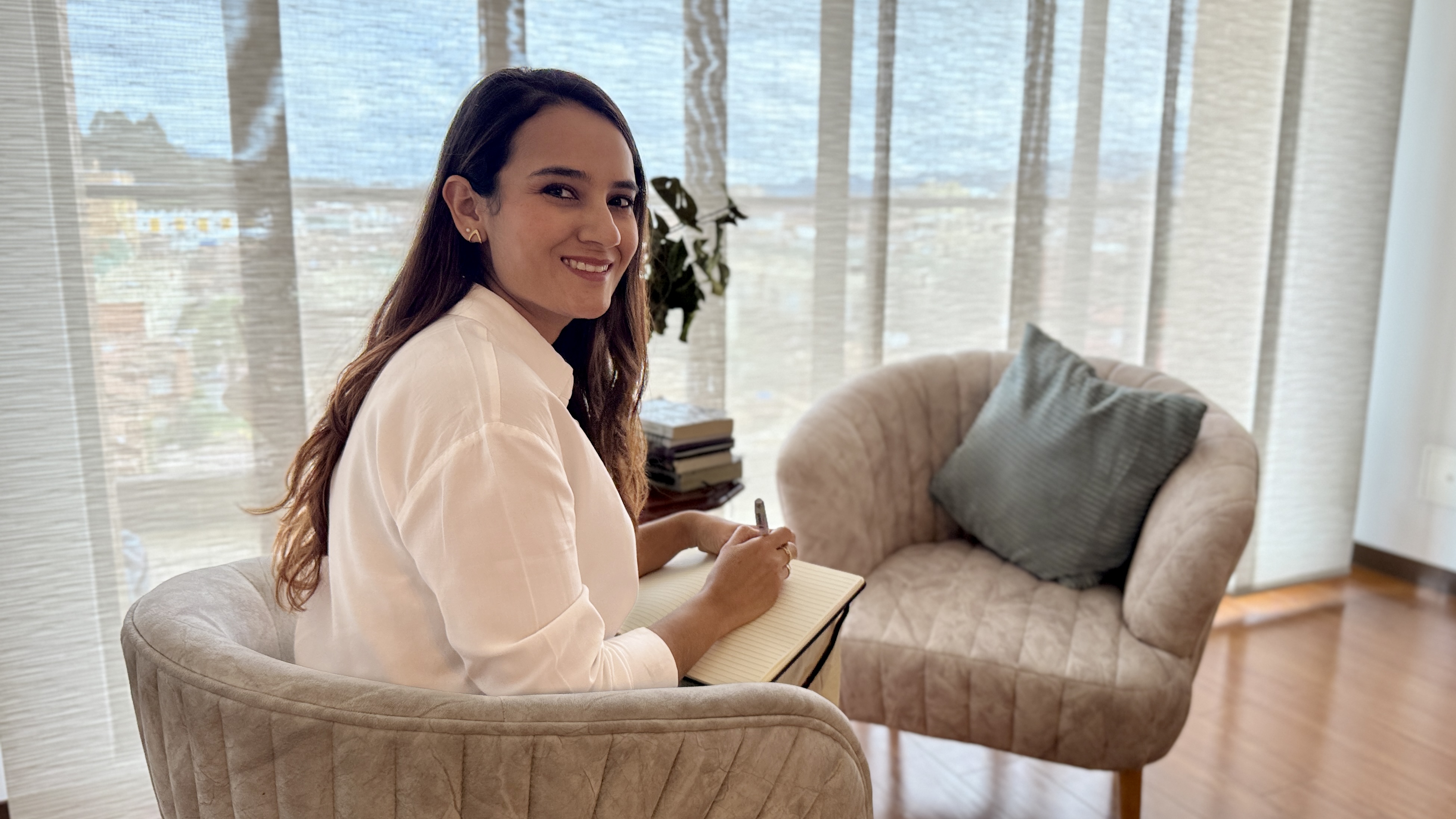 Psicóloga Lizeth Acevedo en su consultorio